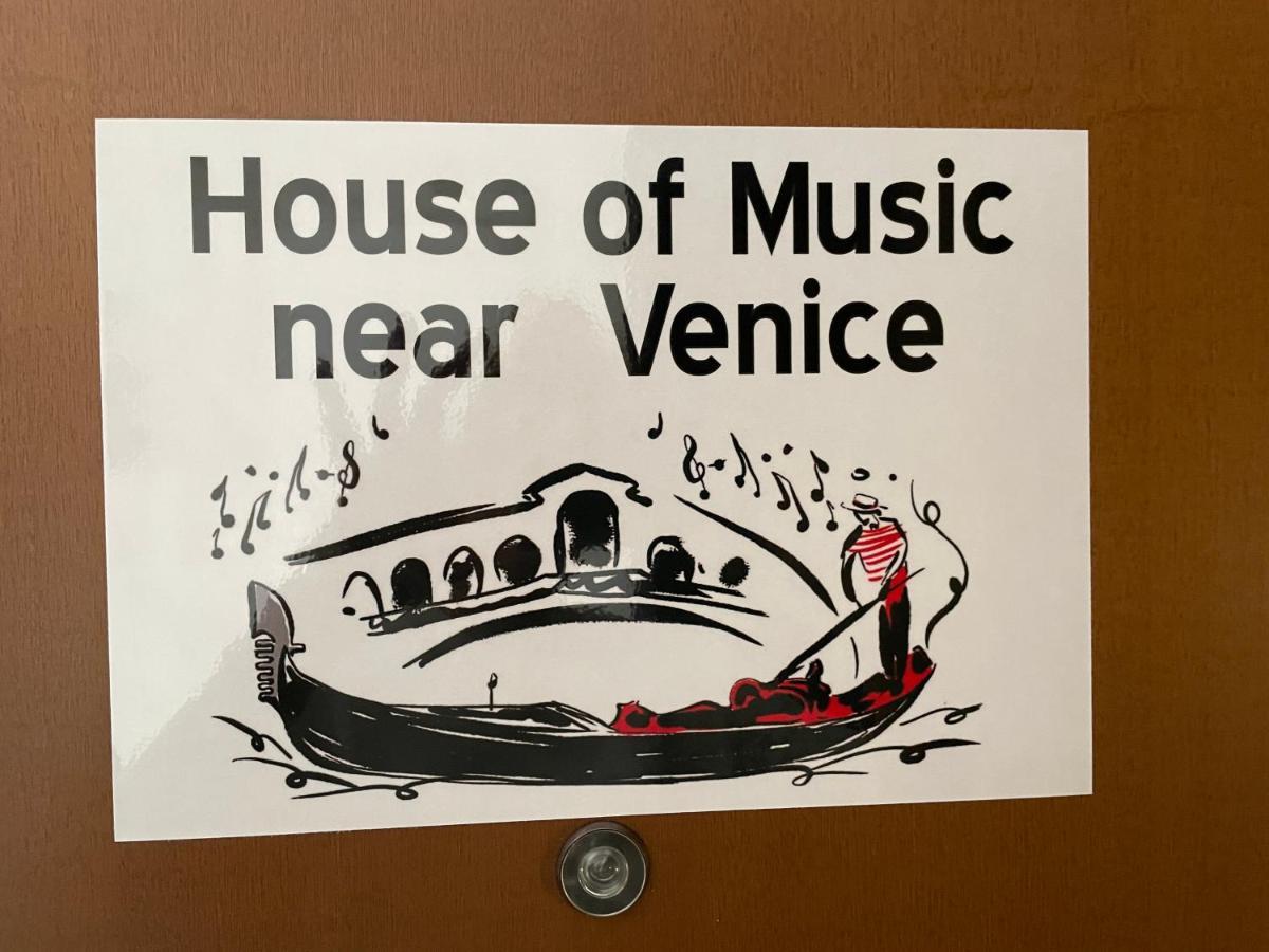 House Of Music Near Venice Mogliano Veneto Εξωτερικό φωτογραφία